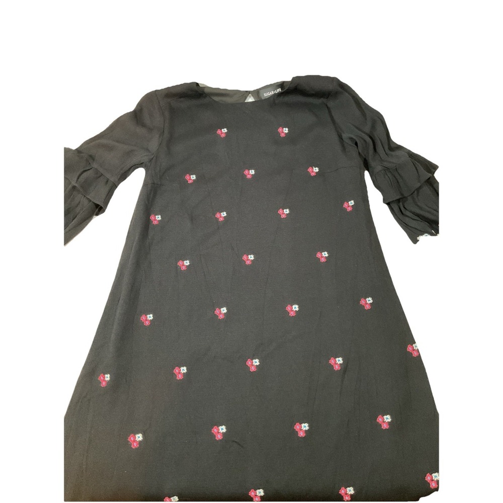 NWT Sugar Lips Women Size Small Black w/Embroidered Flowers Dress H65
